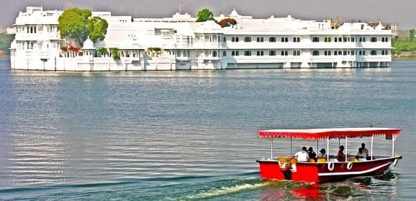 Lake Pichola Boat Ride